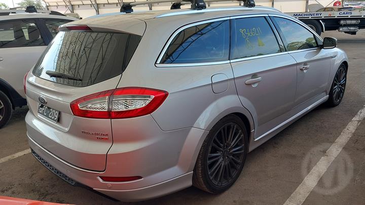 Vehicle photo