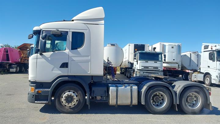 Vehicle photo