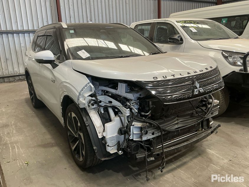 2023 Mitsubishi Outlander
