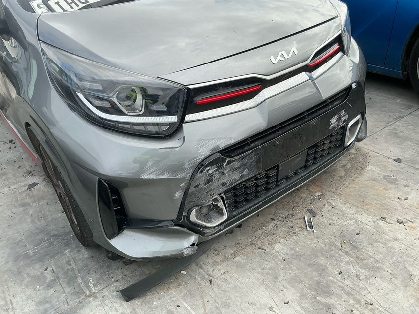 Vehicle photo