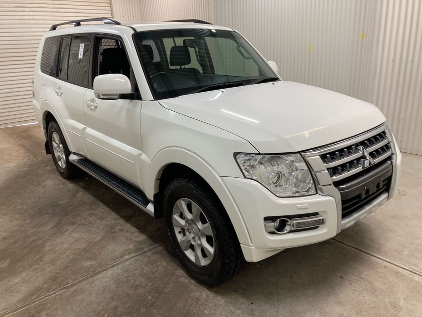 2020 Mitsubishi Pajero