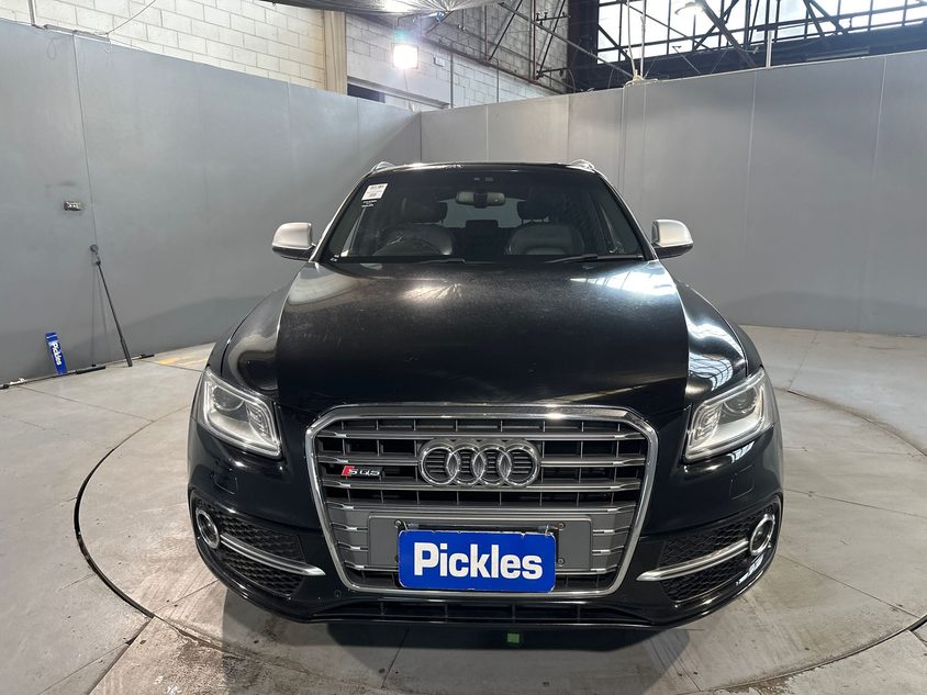 Vehicle photo