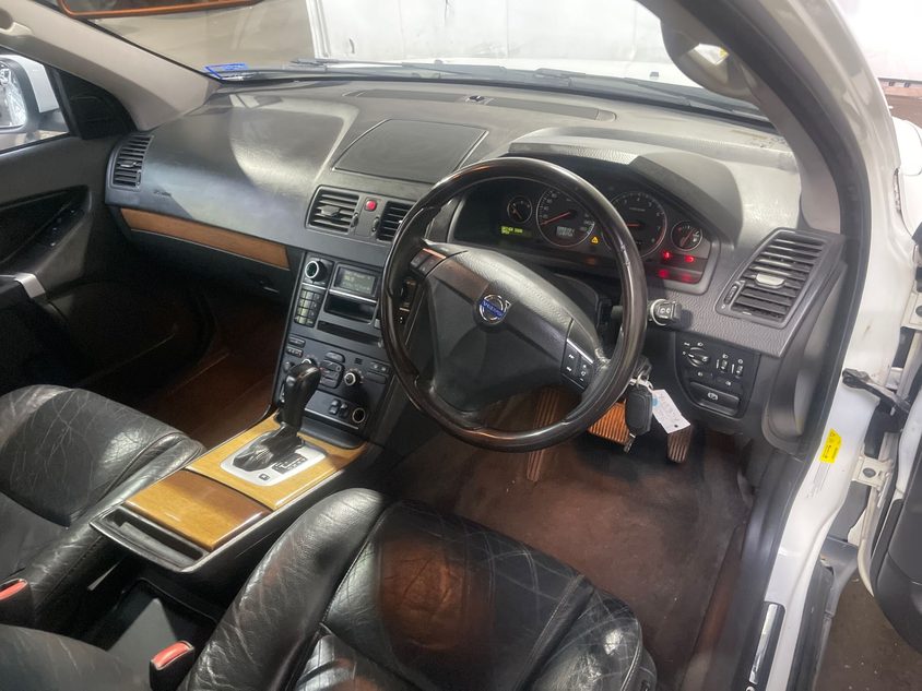 Vehicle photo