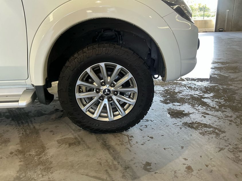 Vehicle photo