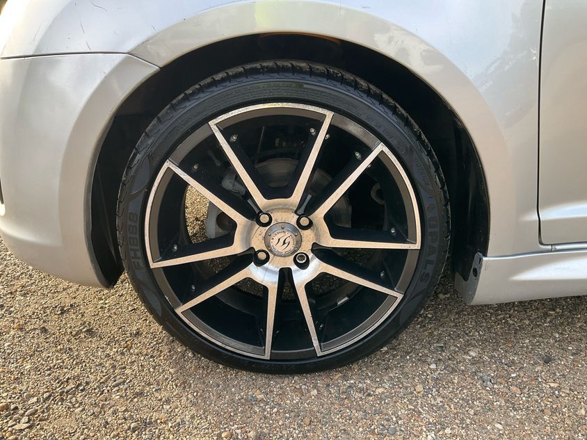 Vehicle photo