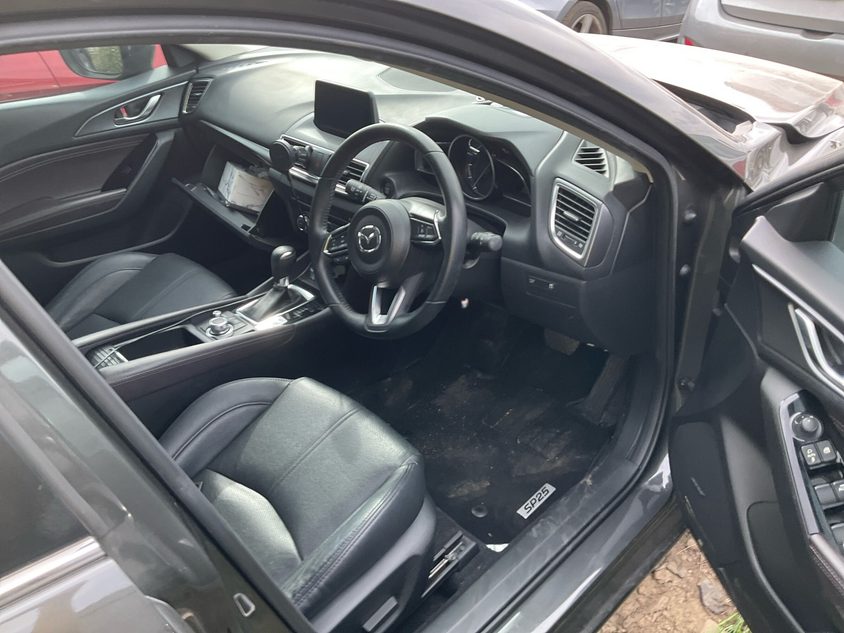 Vehicle photo